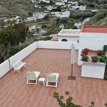 Apartment Vivelorural Atico Y Terraza En El Risco De